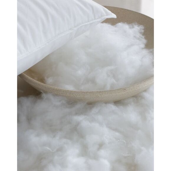 Quince Premium Down Alternative Pillow Medium/Firm NEW NWT - Picture 4 of 6